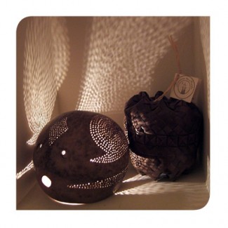 Lampe � poser et applique Dong
